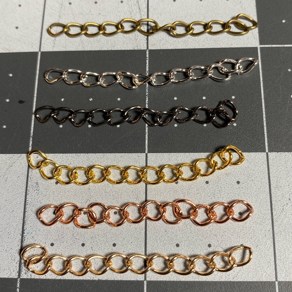 Findings: ~2” Chain Link Extender (20)